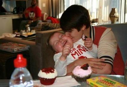 أين احتفل جاستن بيبير بعيد الحب؟